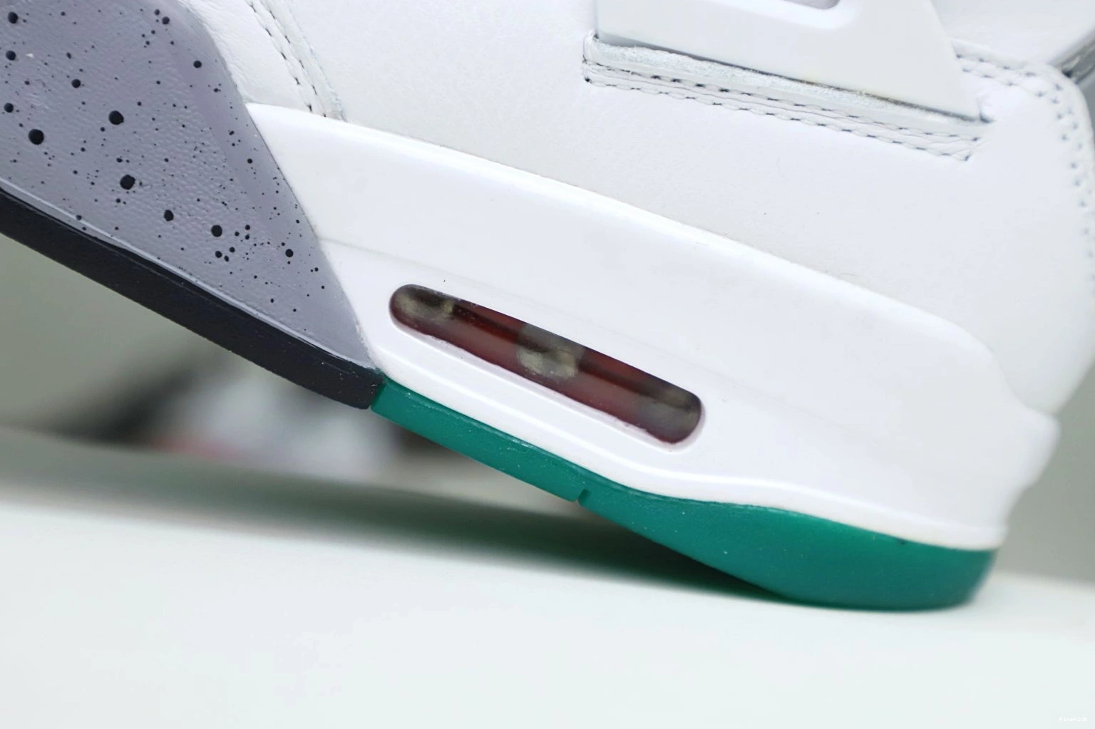 AIR RETRO 4 'RAST WMNS JORDAN 0219